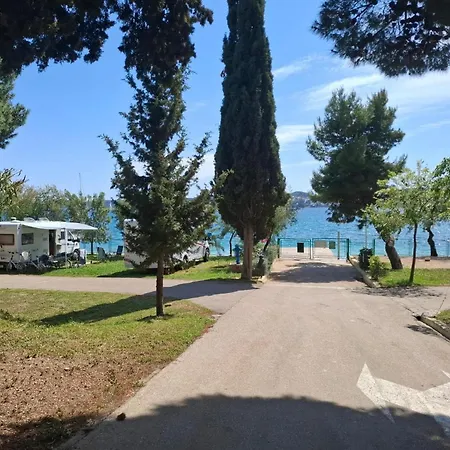 Sunset Cove Seget Τρογκίρ