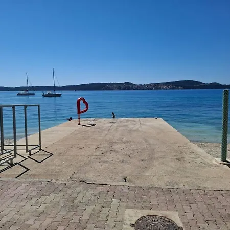 Хостел Sunset Cove Seget *